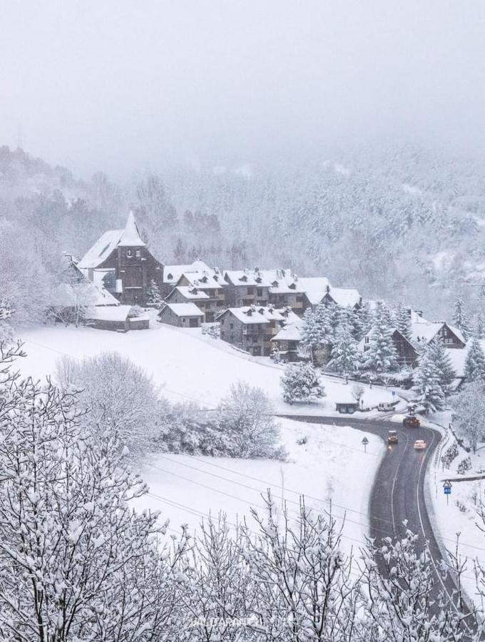 Tredos, Casa Adosada. Baqueira Lägenhet Exteriör bild